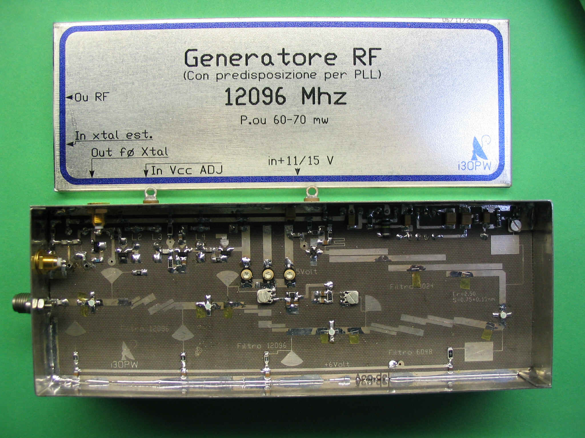 Generatore 12096MHz-1.jpg (1630208 byte)